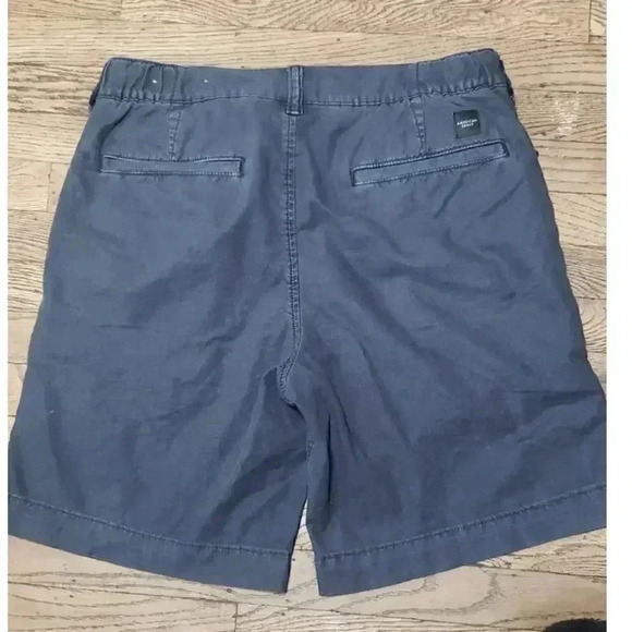 American Eagle Outfitters shorts mens size 30 grey blue in color 8.5 in inseam - Picture 2 of 5